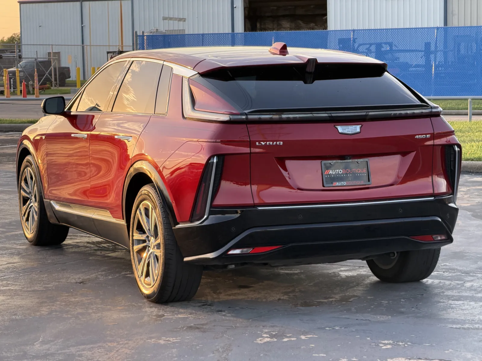 Cadillac Lyriq photo 11