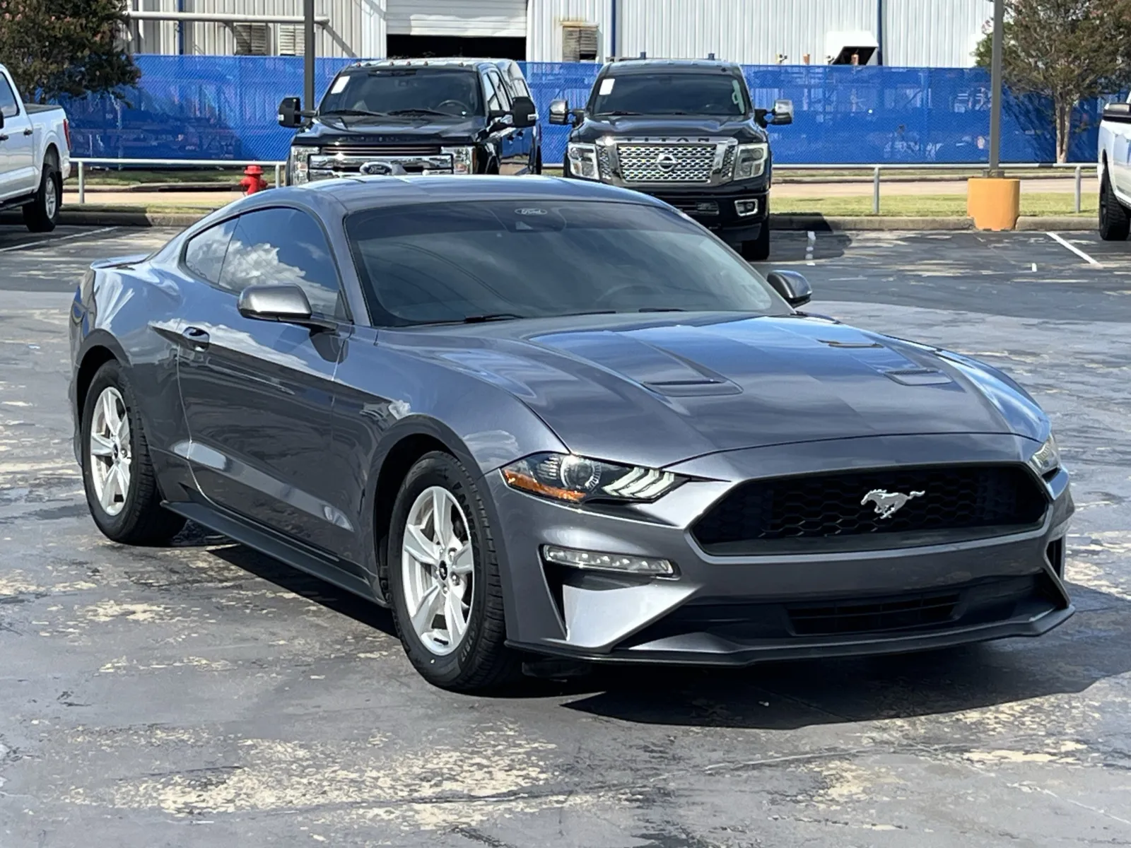 Ford Mustang photo 3
