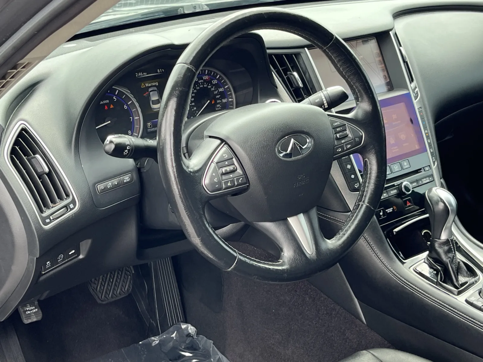 Infiniti Q50 photo 15