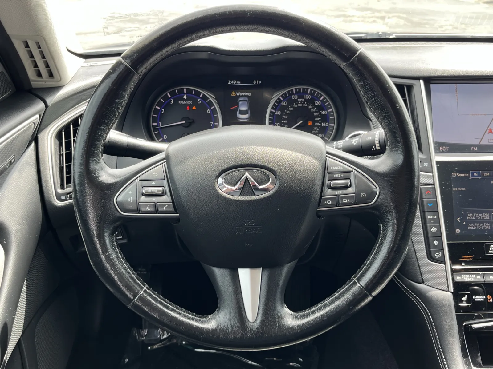 Infiniti Q50 photo 18