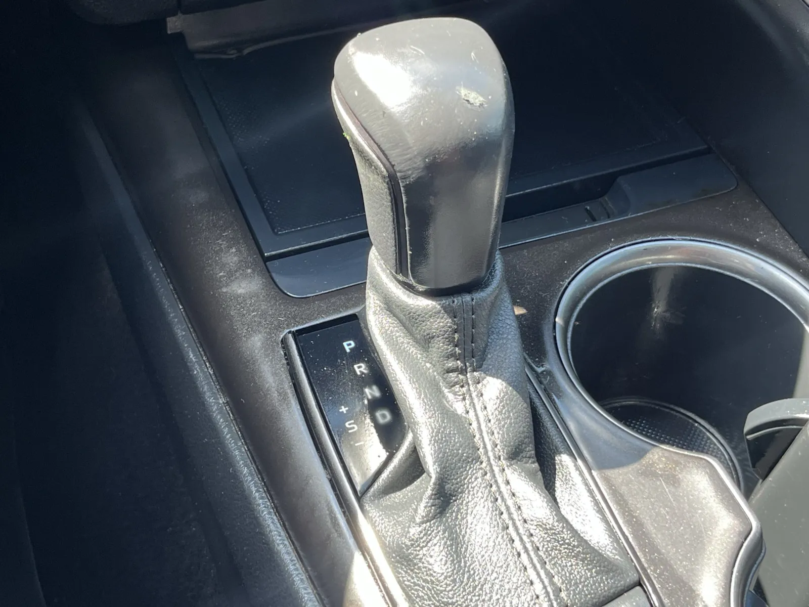 Toyota Camry photo 19