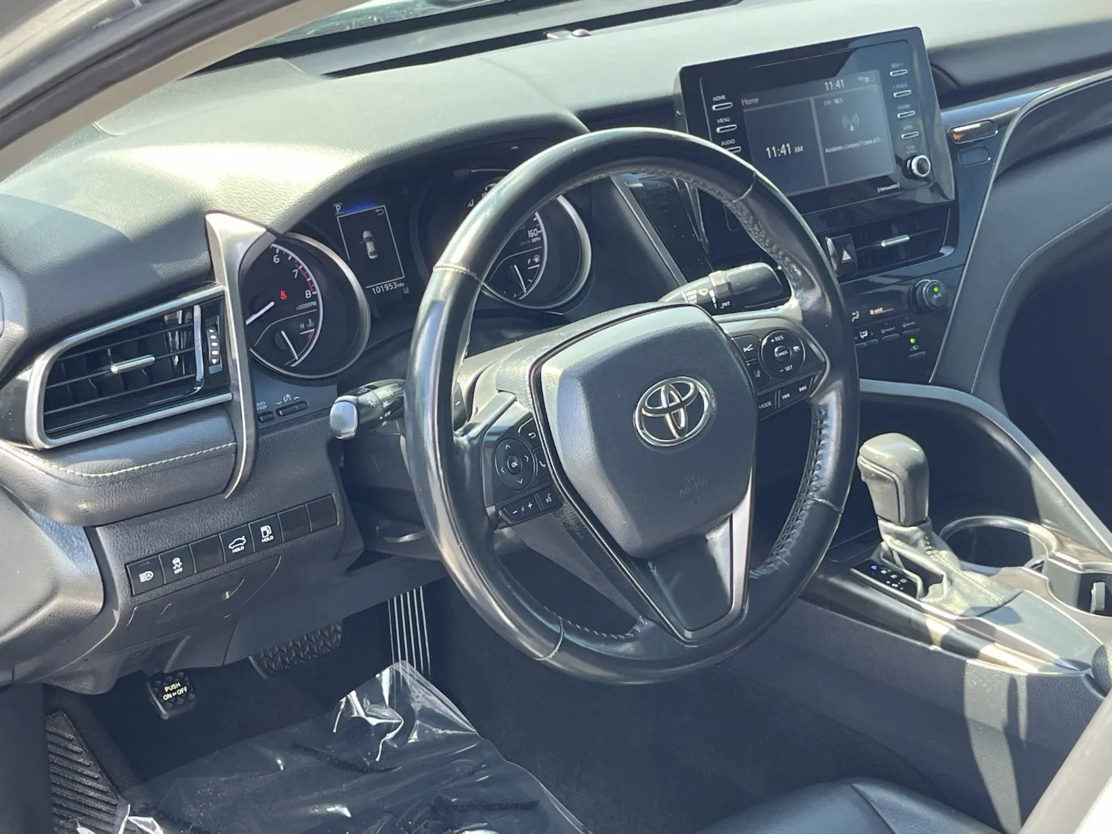 Toyota Camry photo 12