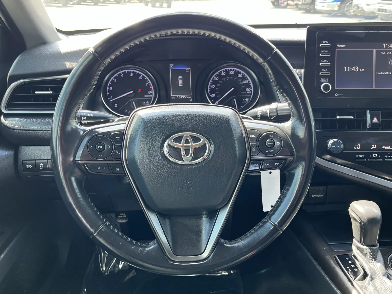 Toyota Camry photo 15