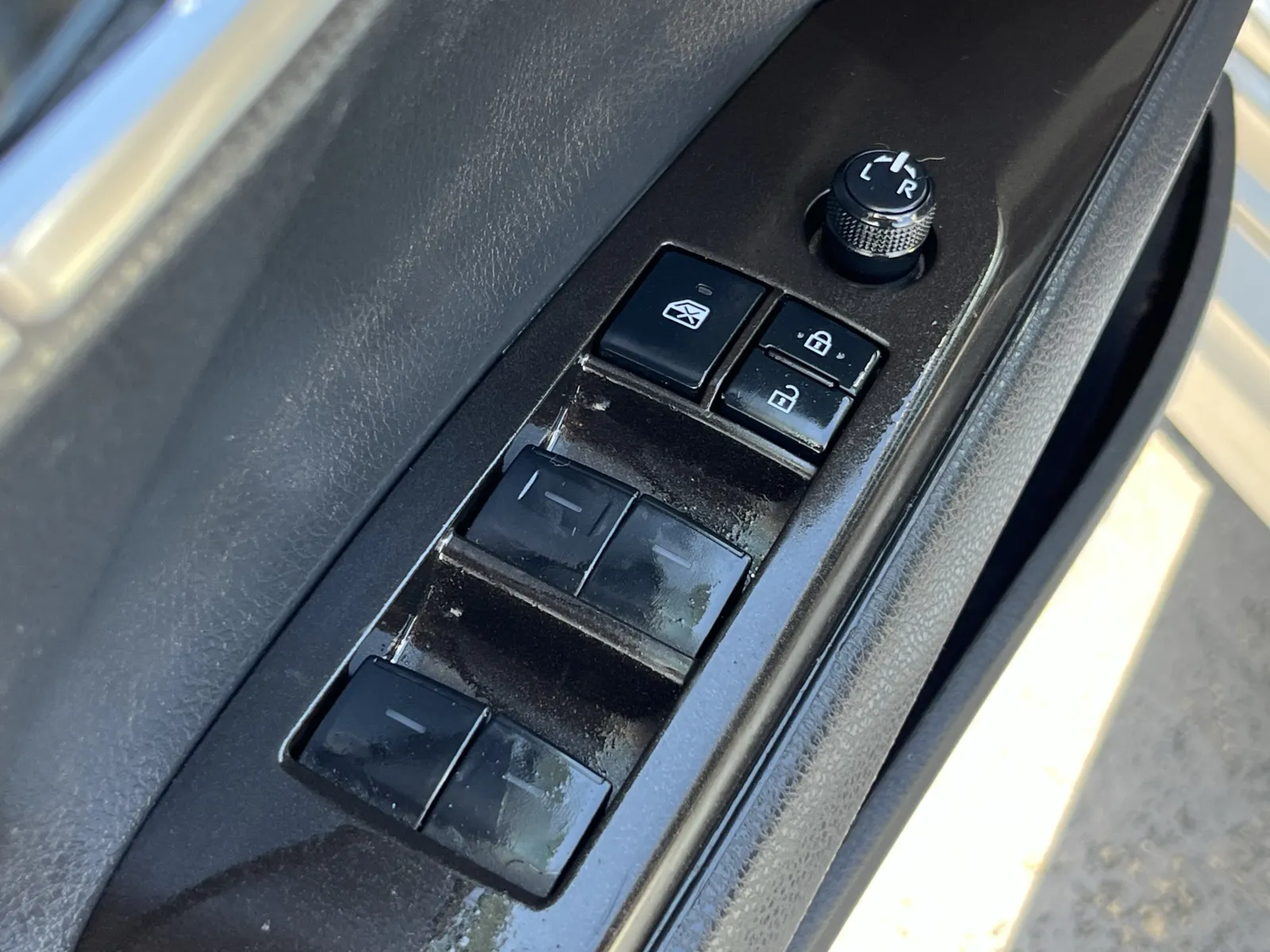 Toyota Camry photo 22
