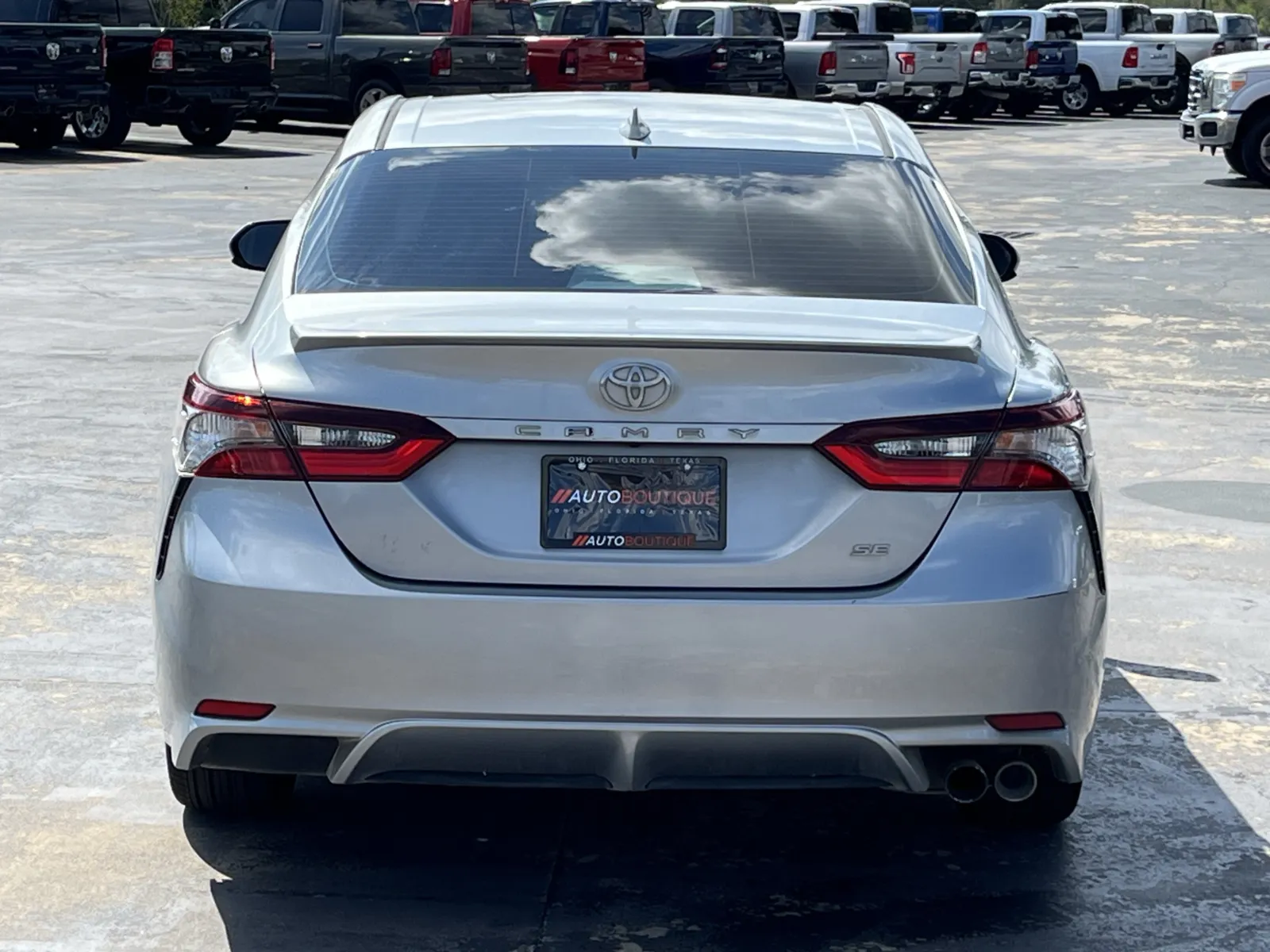 Toyota Camry photo 7