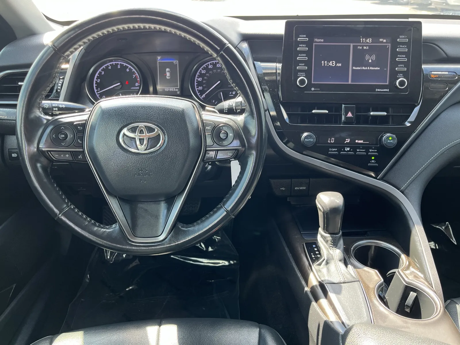 Toyota Camry photo 14
