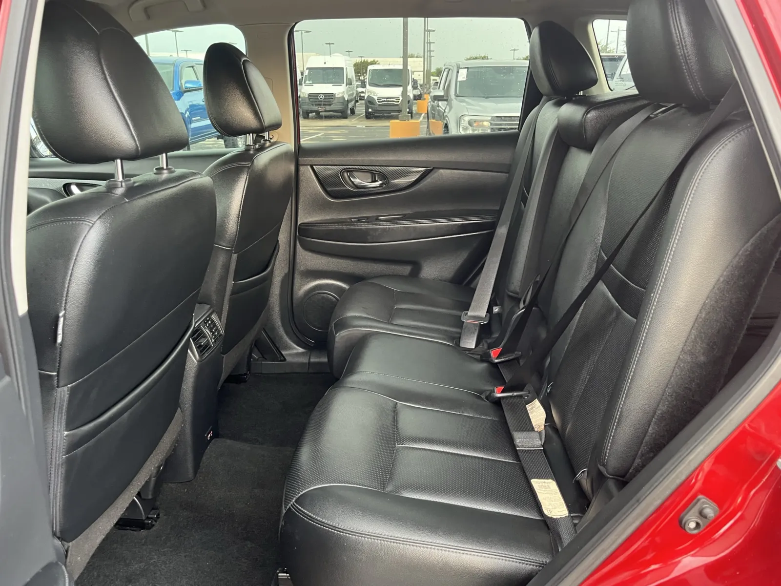 Nissan Rogue photo 29