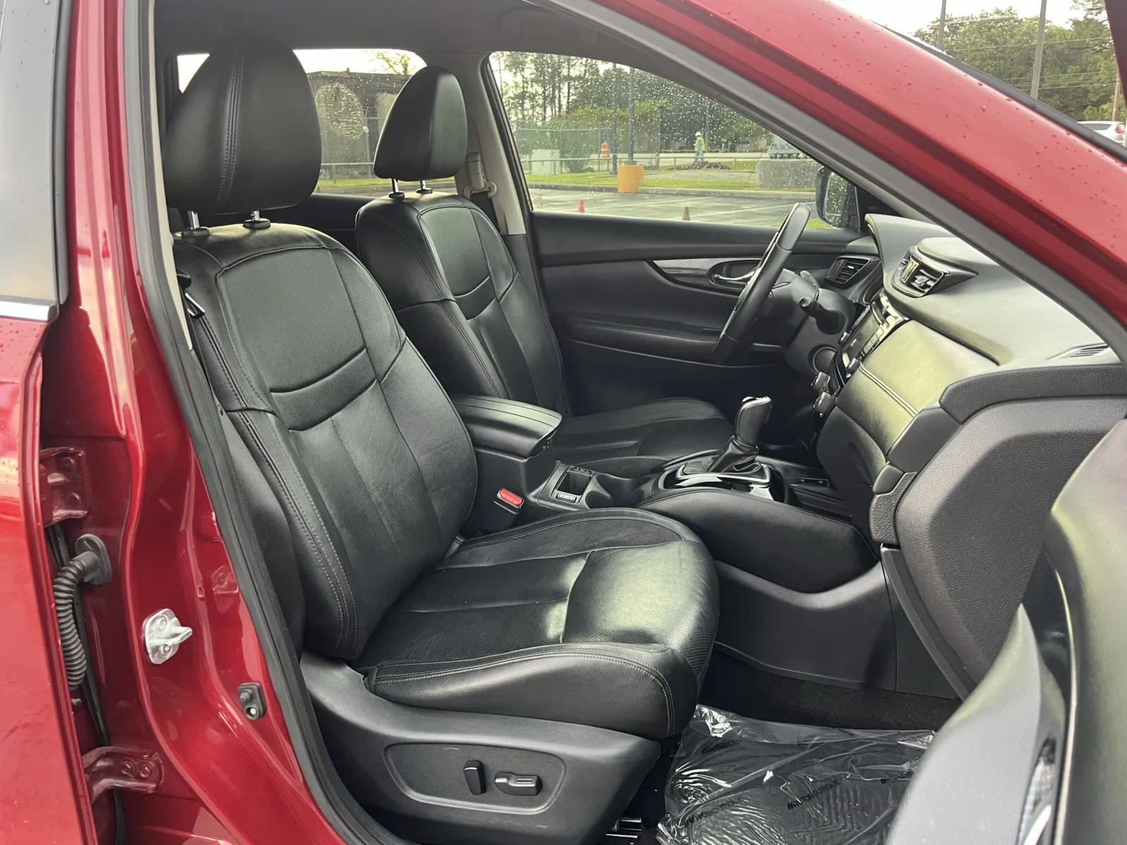 Nissan Rogue photo 28