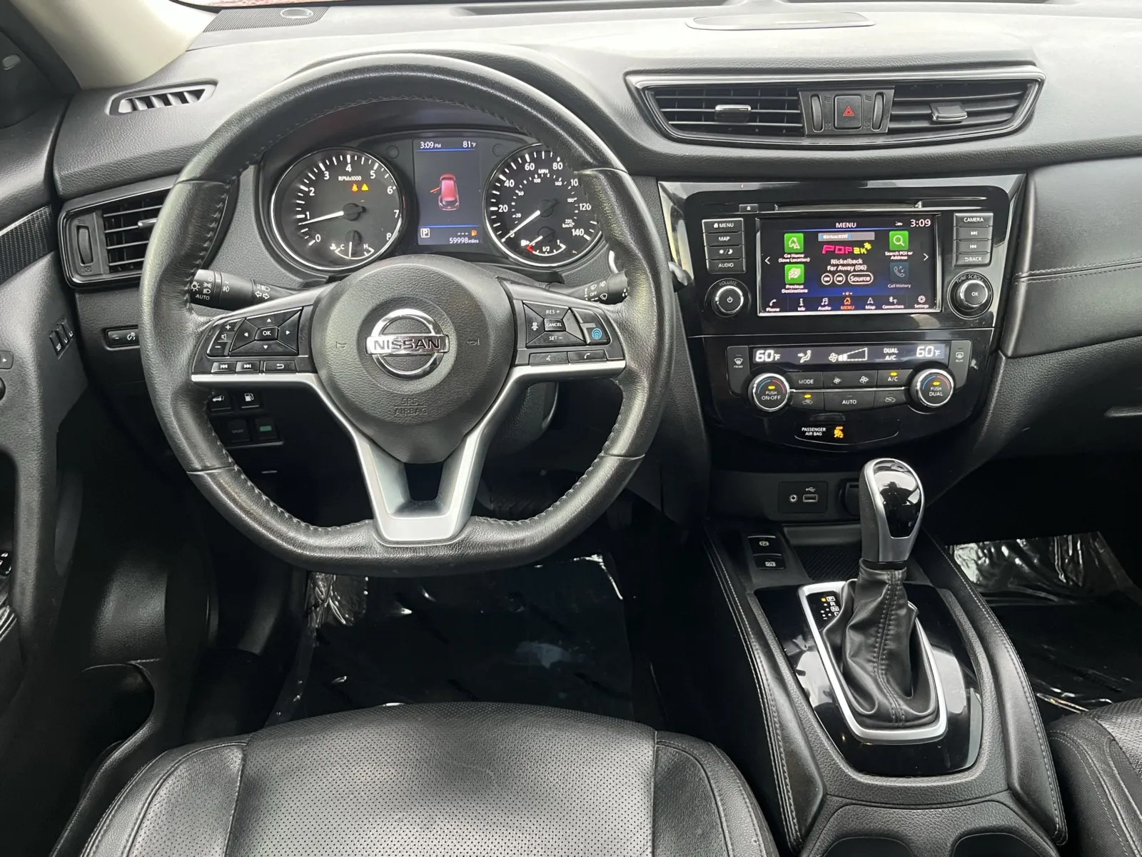 Nissan Rogue photo 17