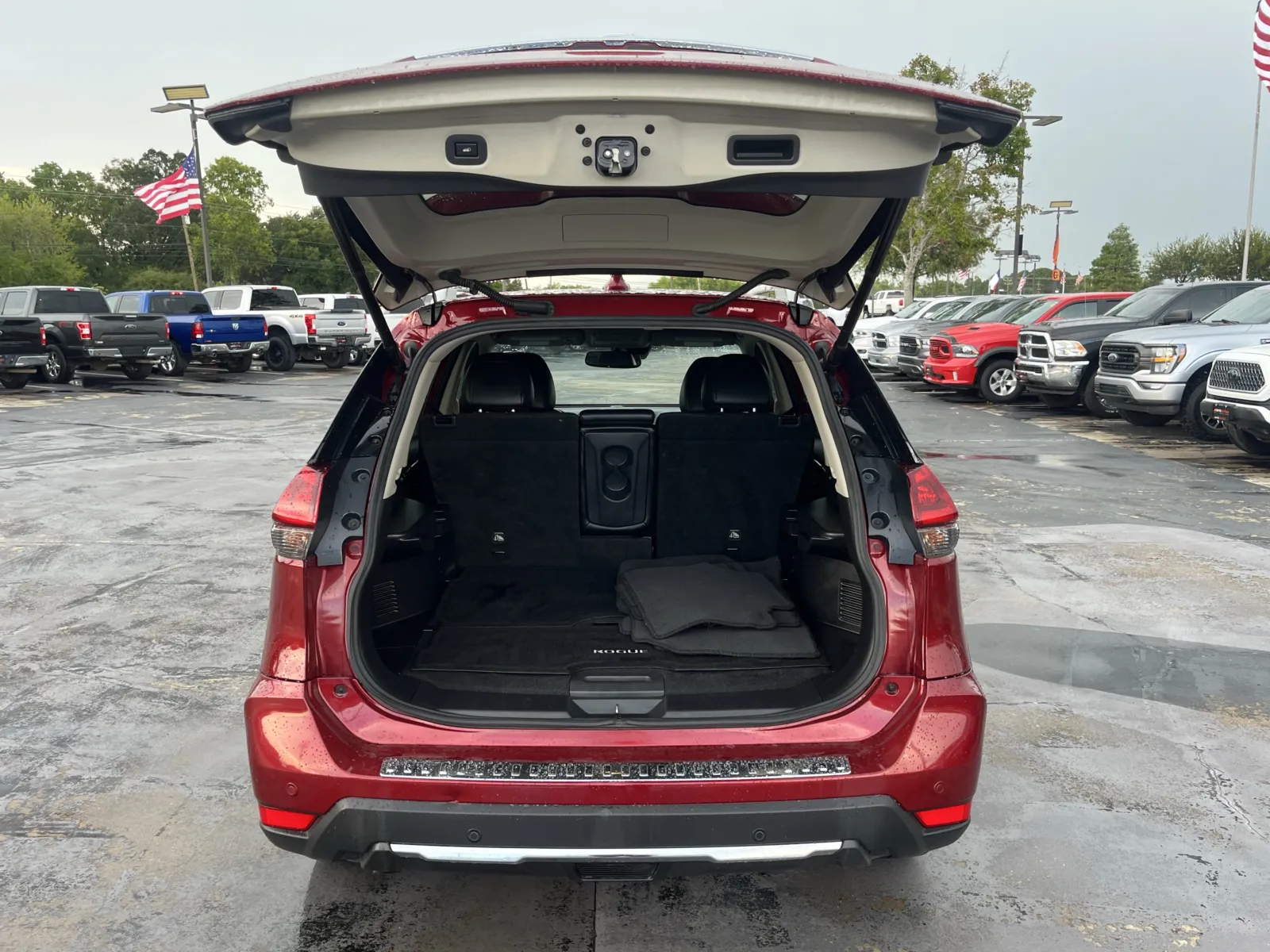 Nissan Rogue photo 11