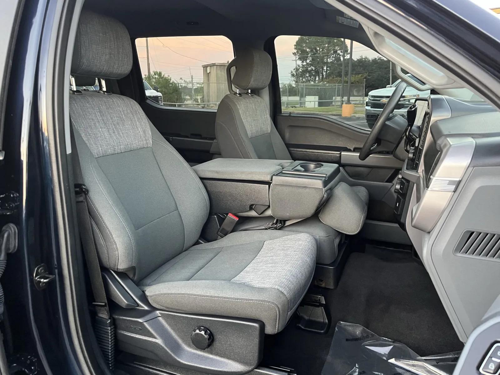 Ford F-150 photo 25