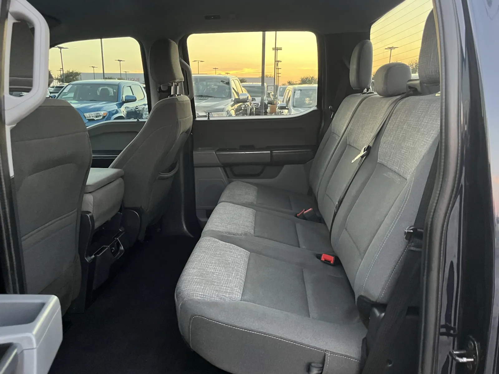 Ford F-150 photo 26