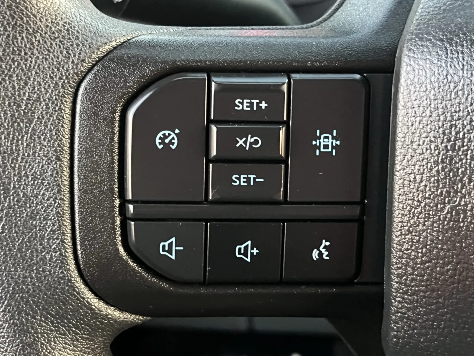 Ford F-150 photo 16