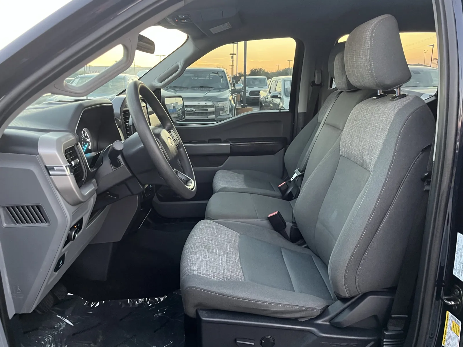 Ford F-150 photo 24