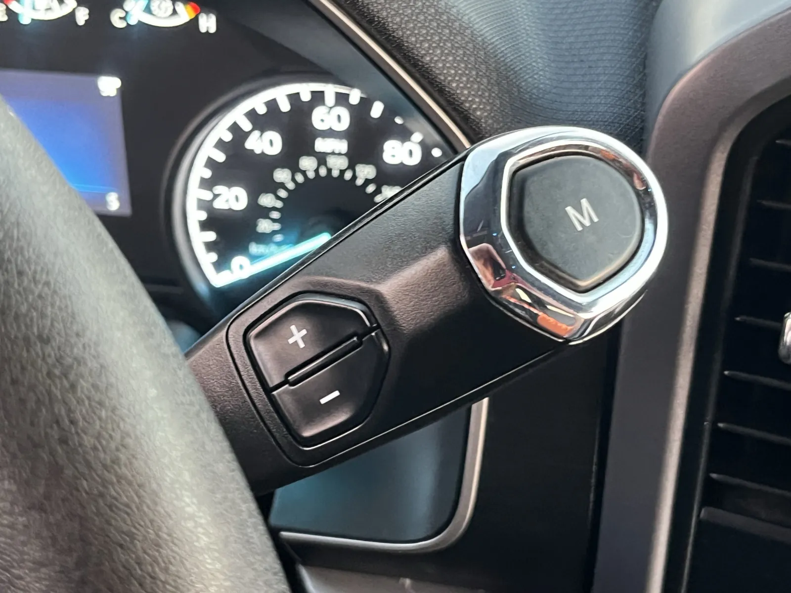 Ford F-150 photo 19