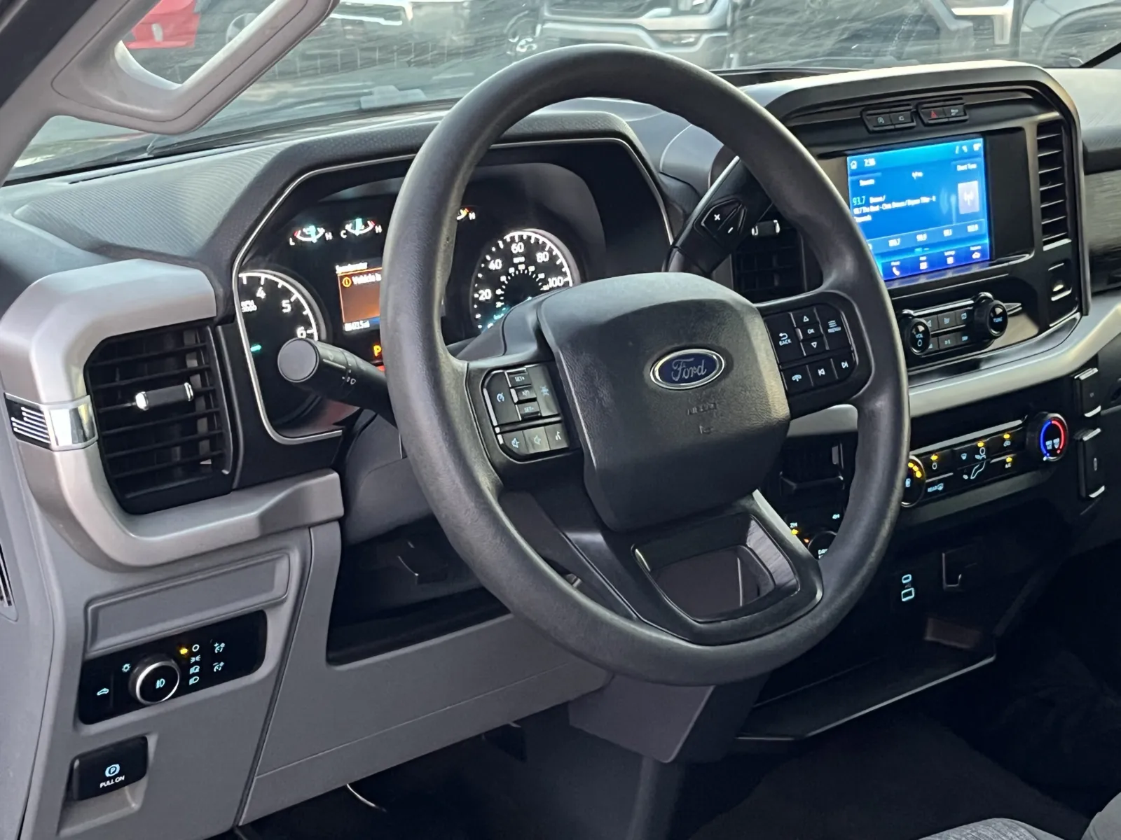 Ford F-150 photo 12