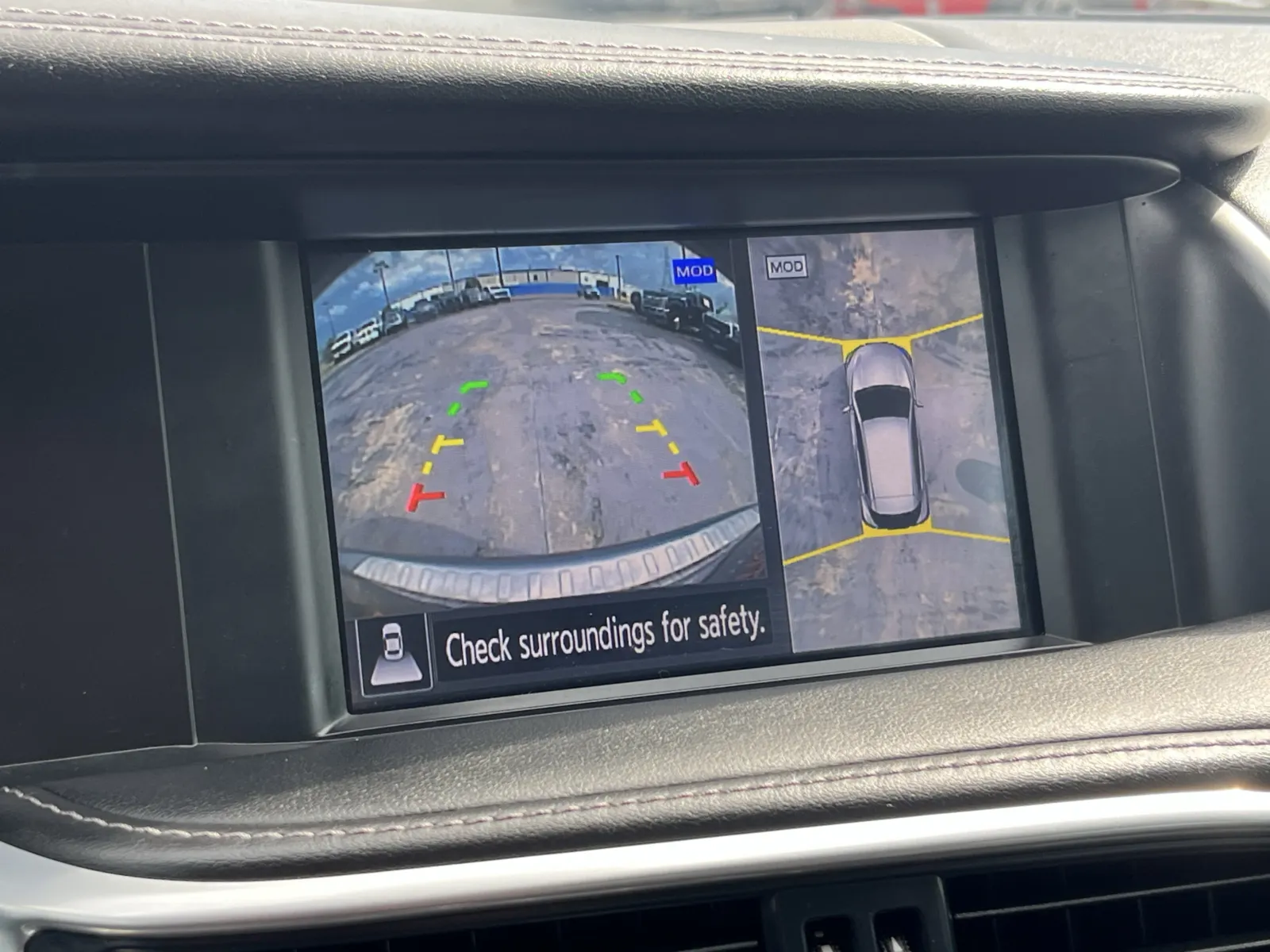 Infiniti QX30 photo 5