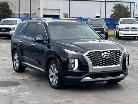 Another view of 2020 Hyundai Palisade SEL for sale in Alvin, TX at Auto Boutique Texas