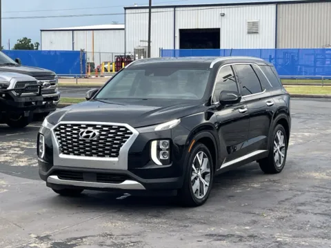 Photos of 2020 Hyundai Palisade SEL for sale in Alvin, TX at Auto Boutique Texas