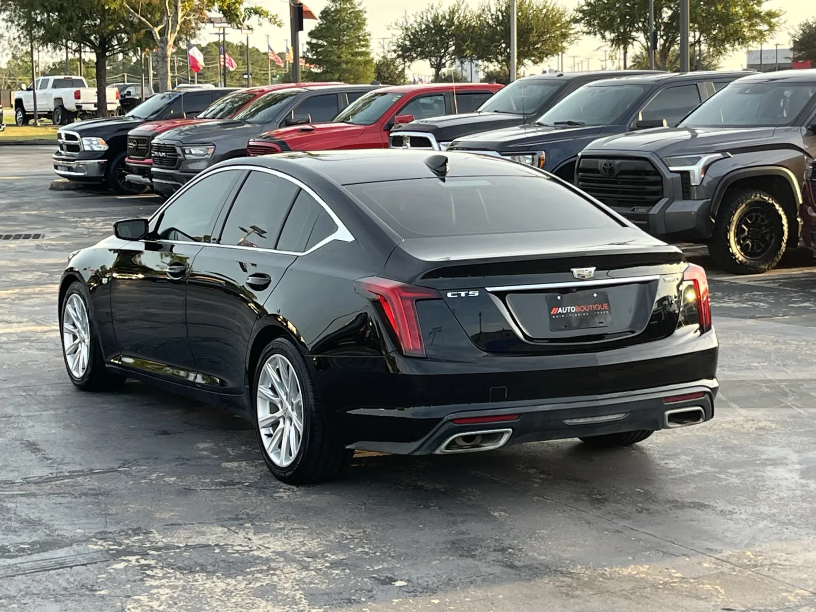 Cadillac CT5 photo 9