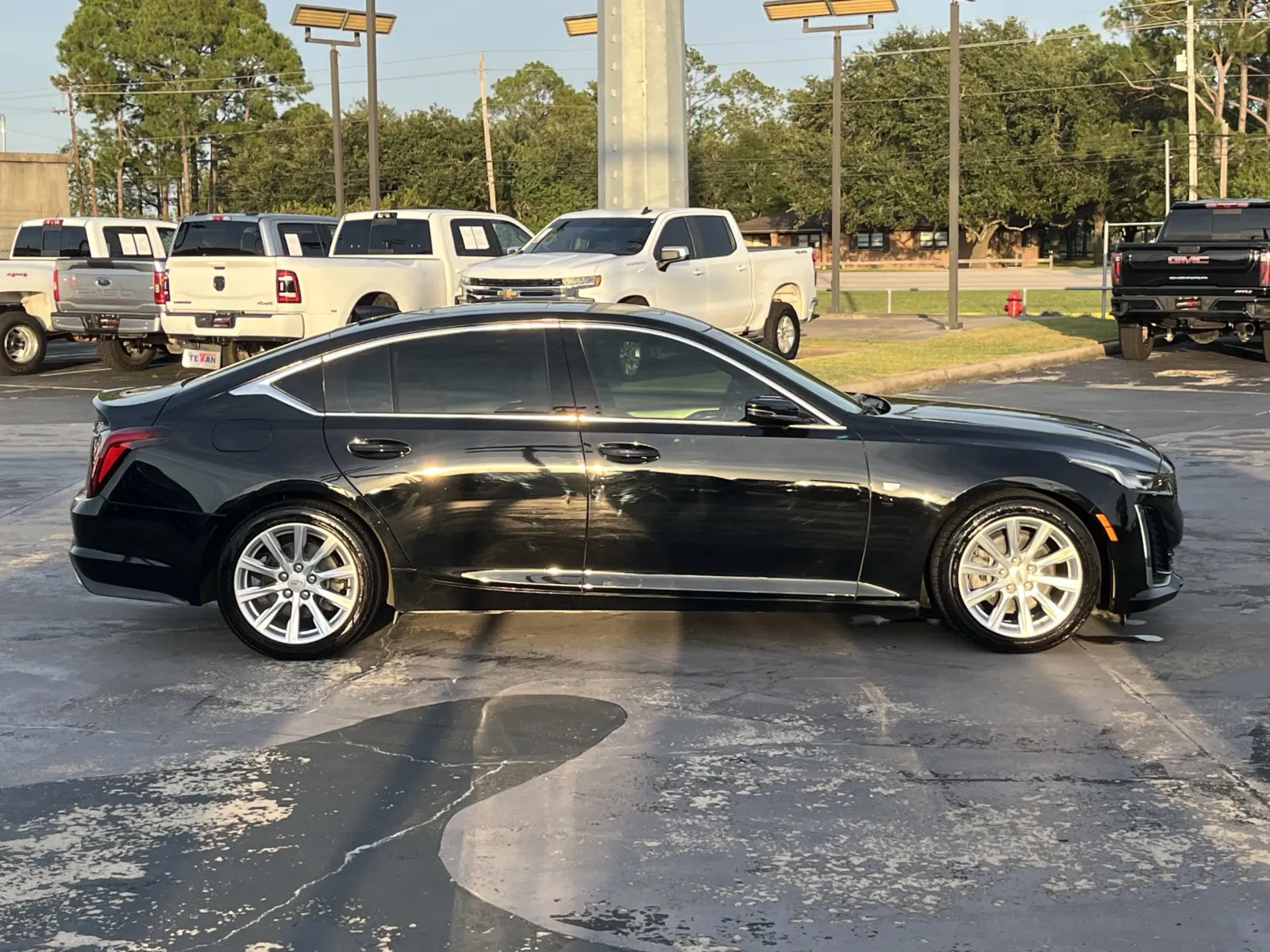 Cadillac CT5 photo 10