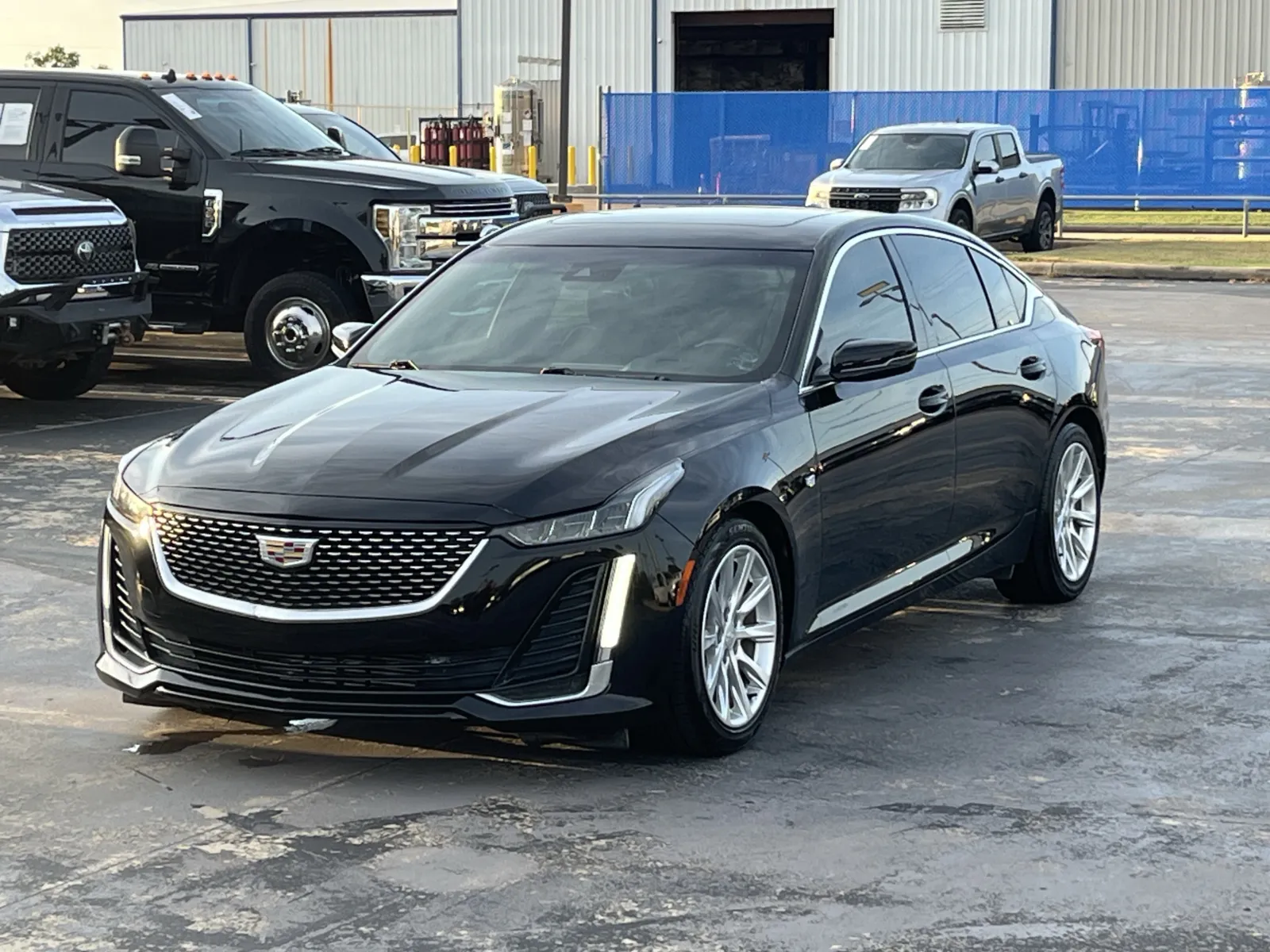 Cadillac CT5 photo 2