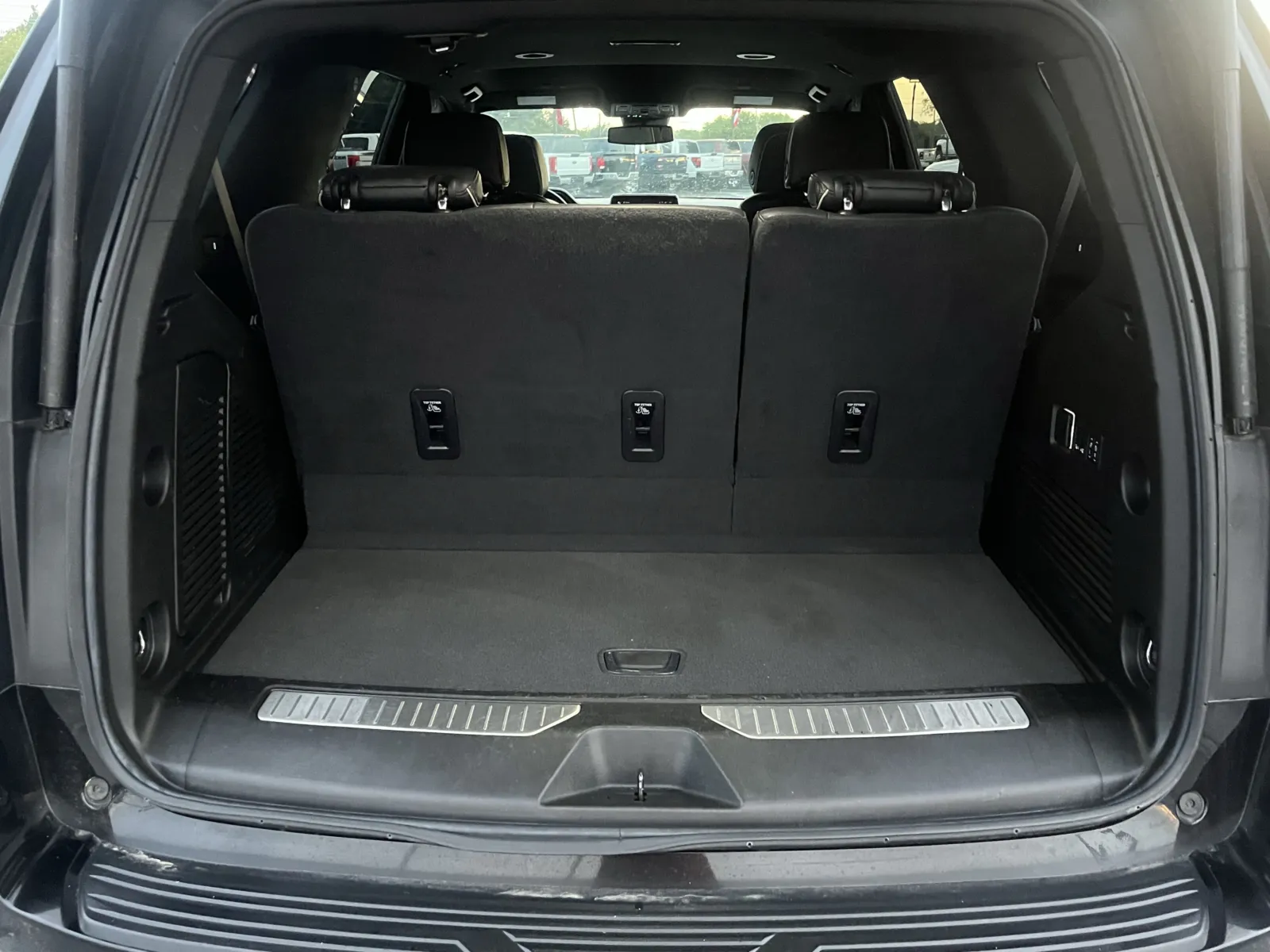 Chevrolet Tahoe photo 12