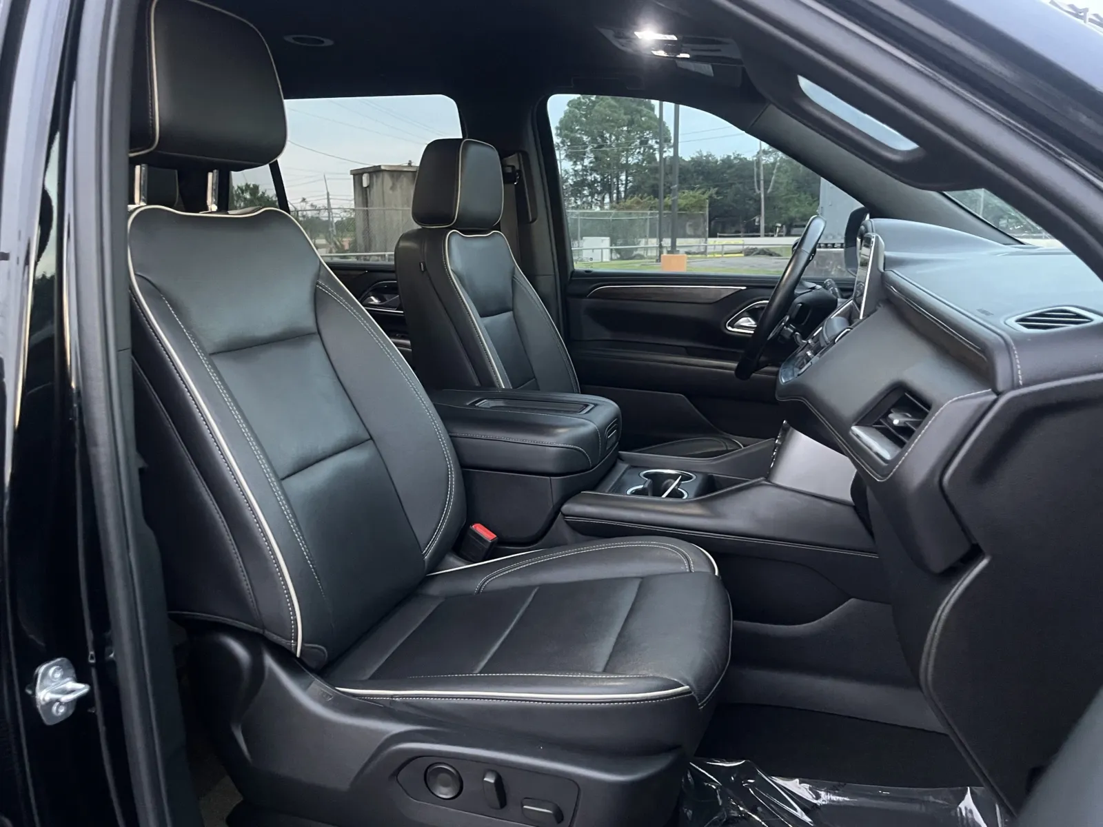 Chevrolet Tahoe photo 29