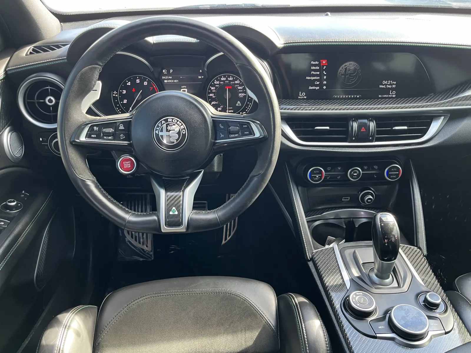 Alfa Romeo Stelvio photo 18