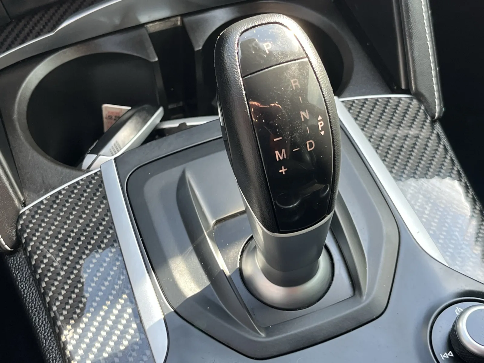 Alfa Romeo Stelvio photo 23