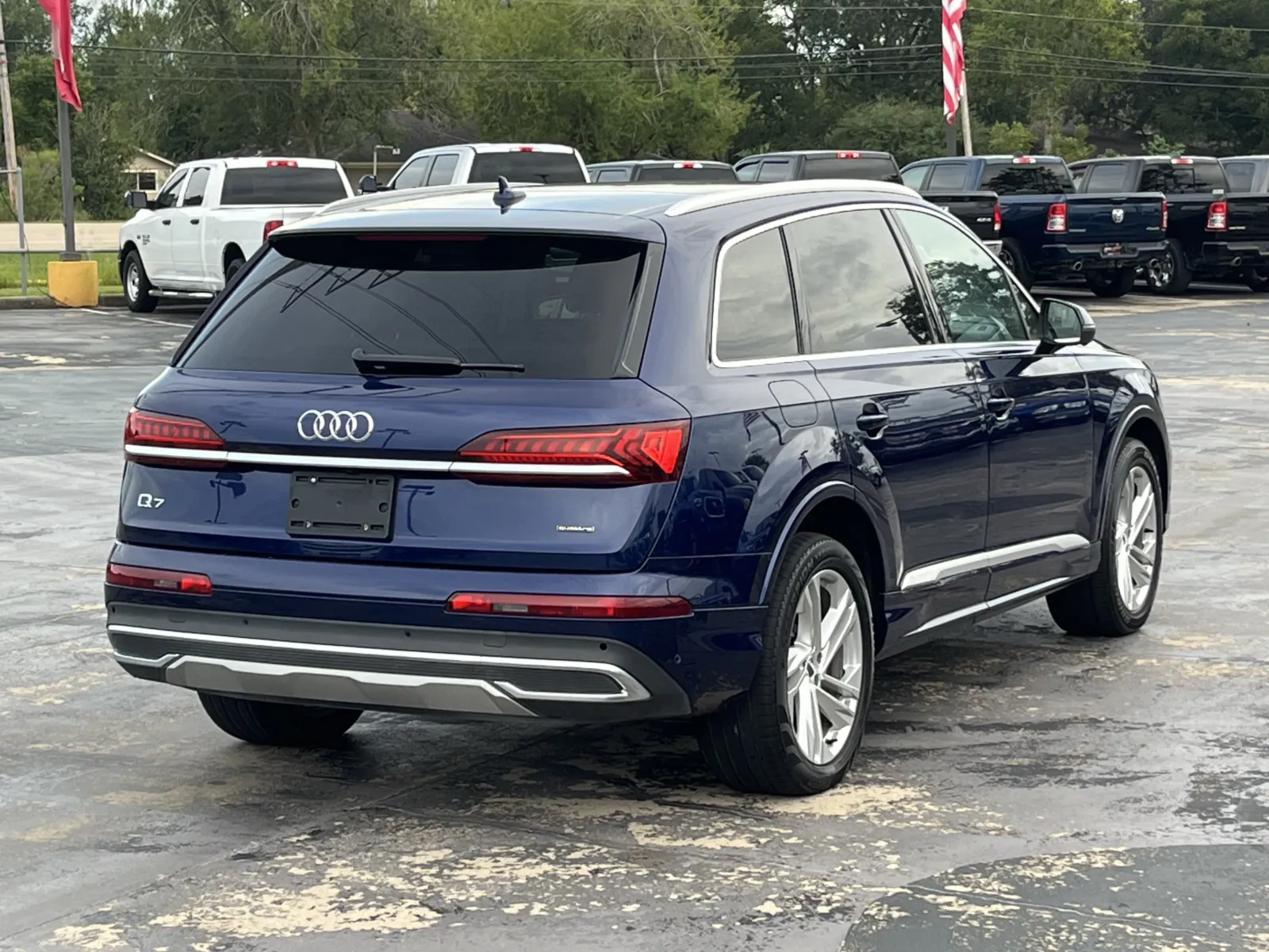 Audi Q7 photo 9