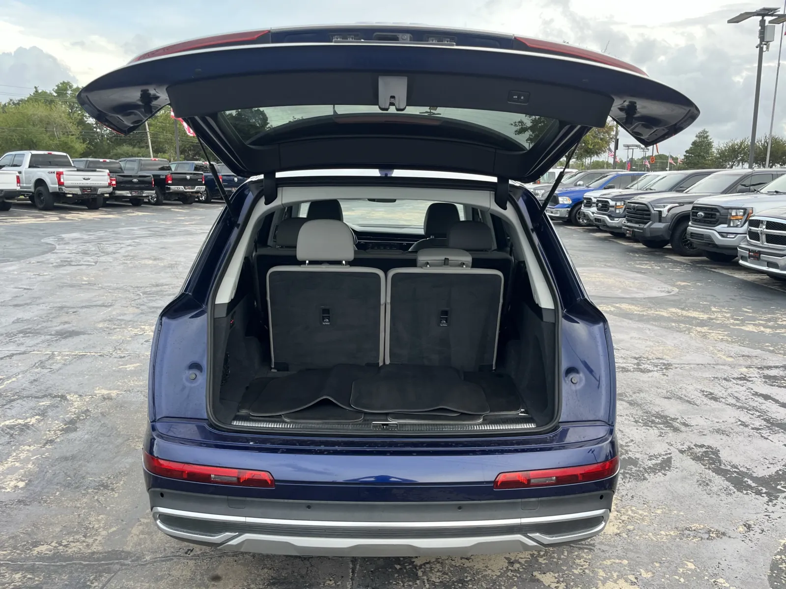 Audi Q7 photo 12