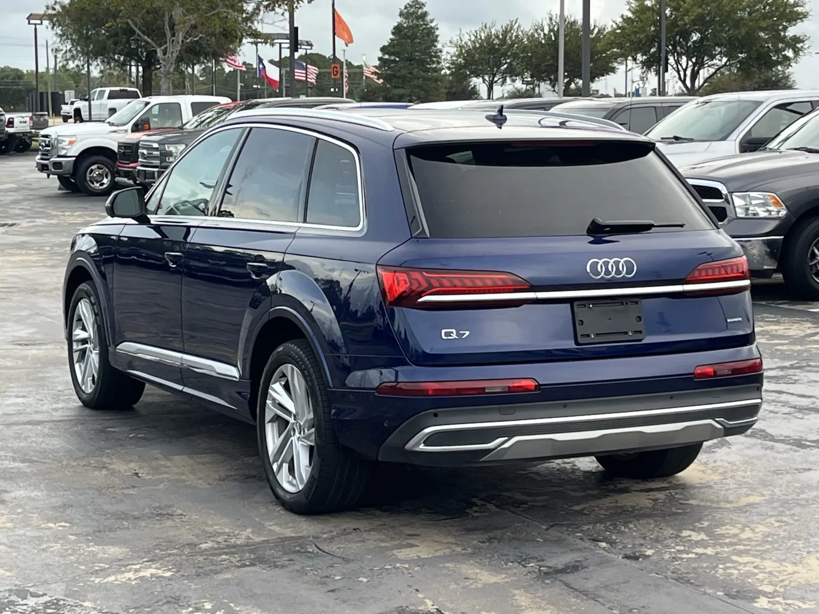 Audi Q7 photo 10