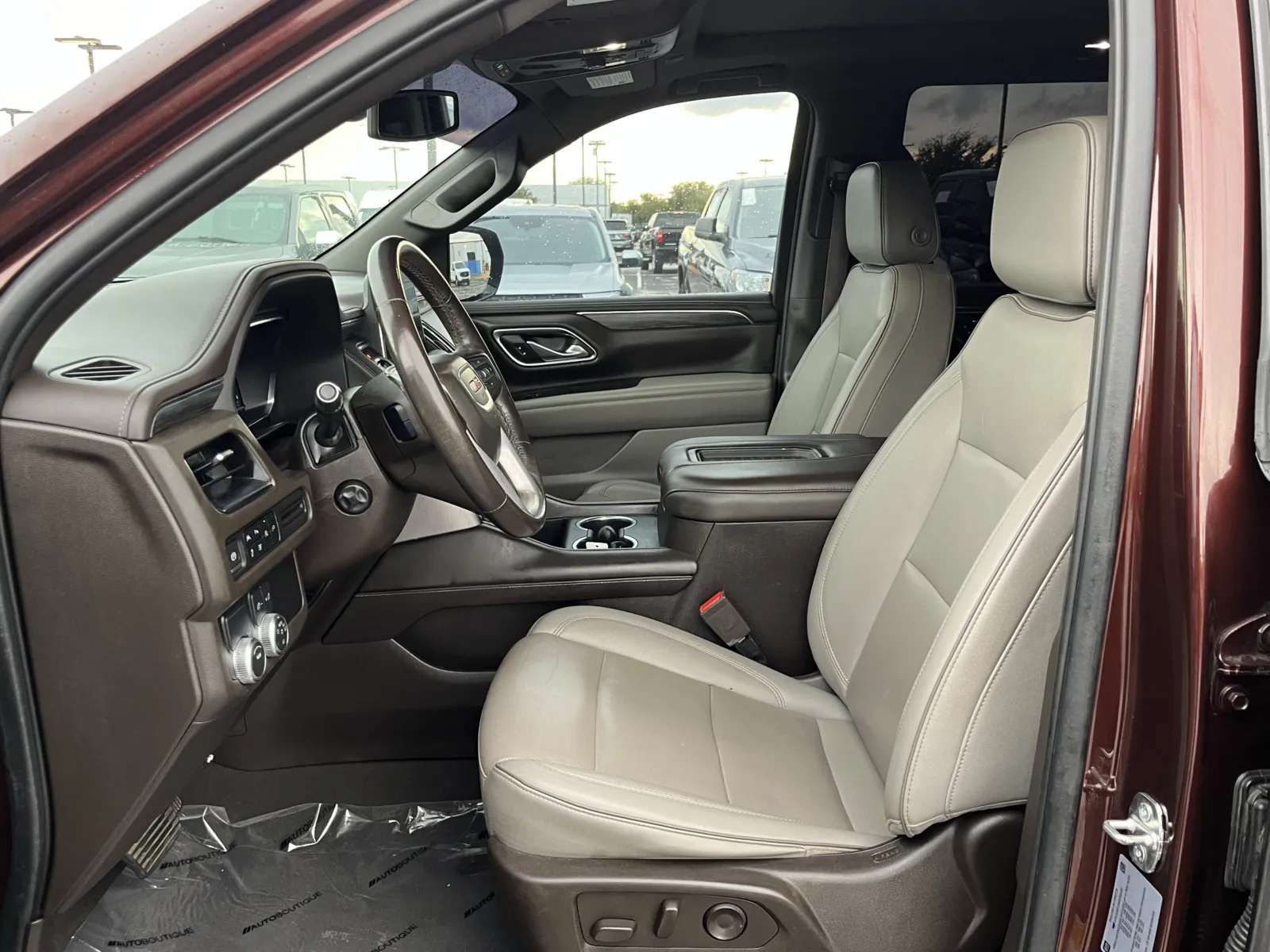 GMC Yukon photo 28