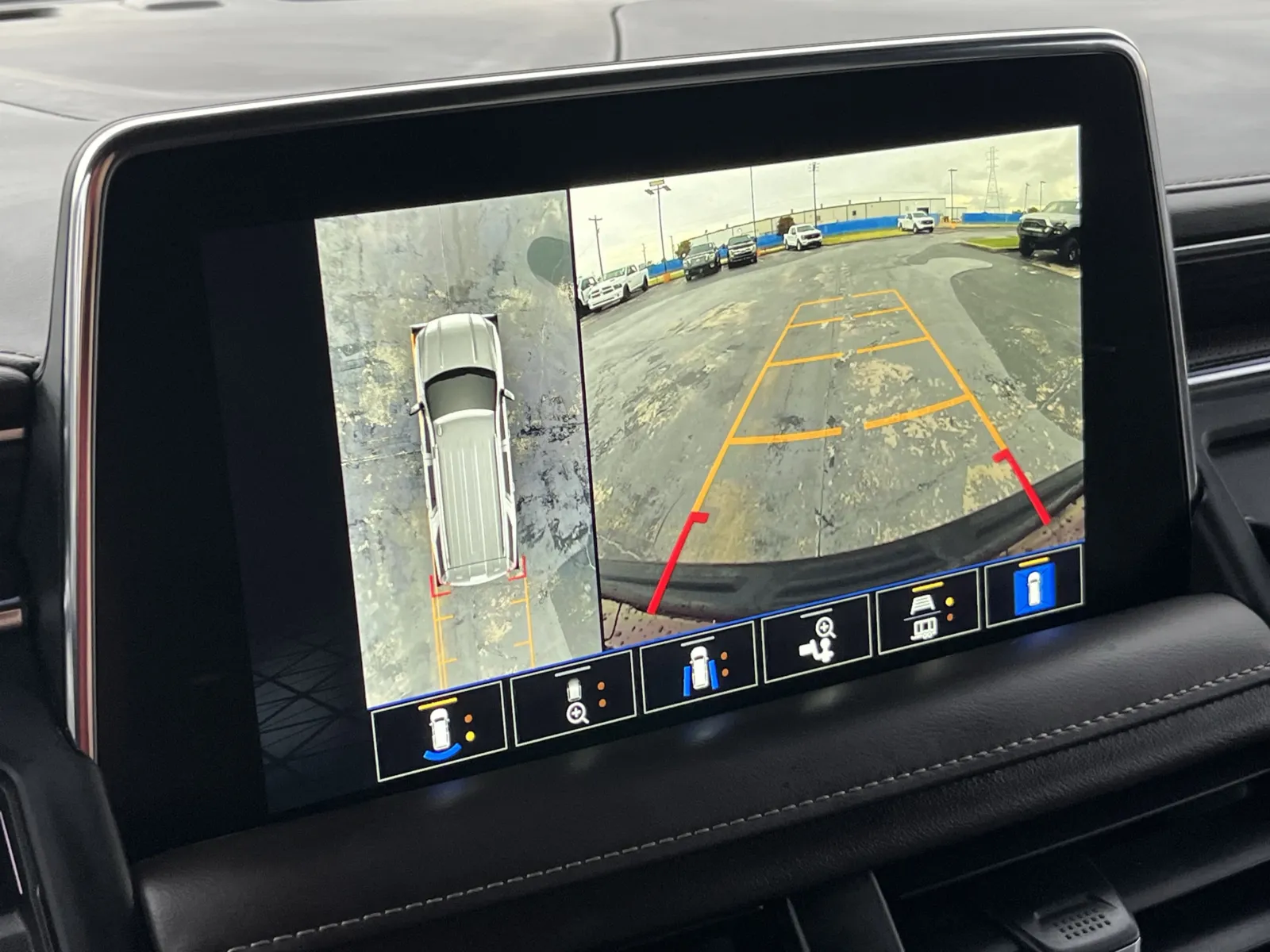 GMC Yukon photo 5