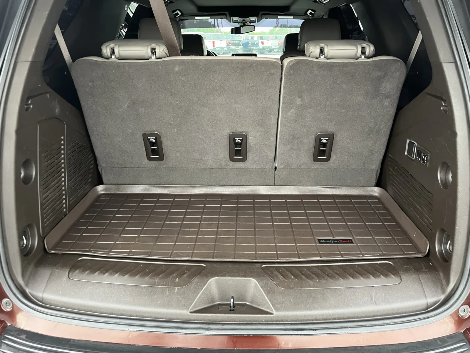 GMC Yukon photo 13