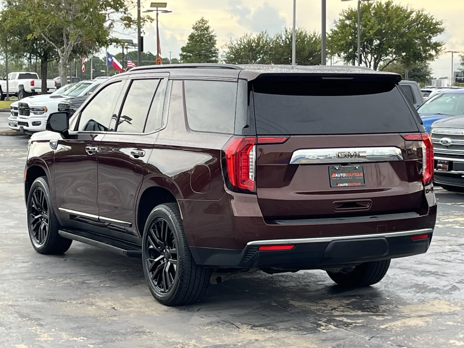 GMC Yukon photo 10