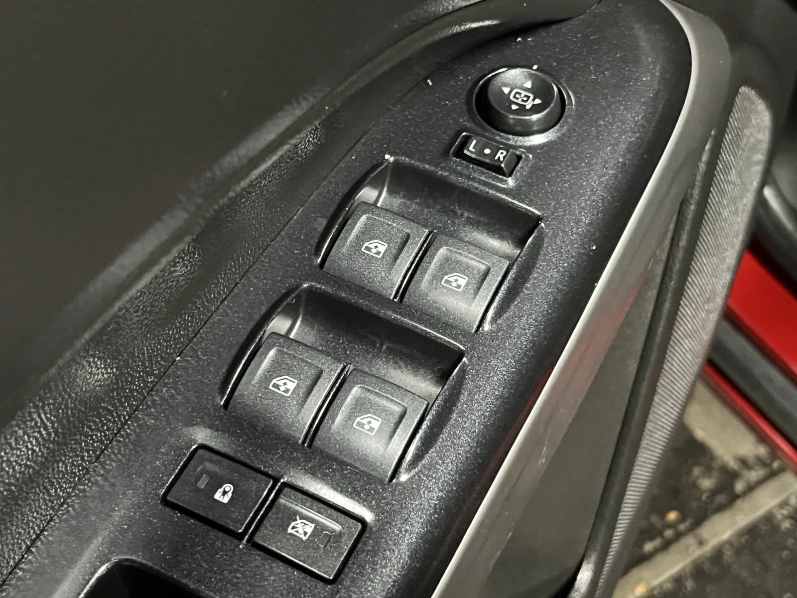 Chevrolet Colorado photo 21