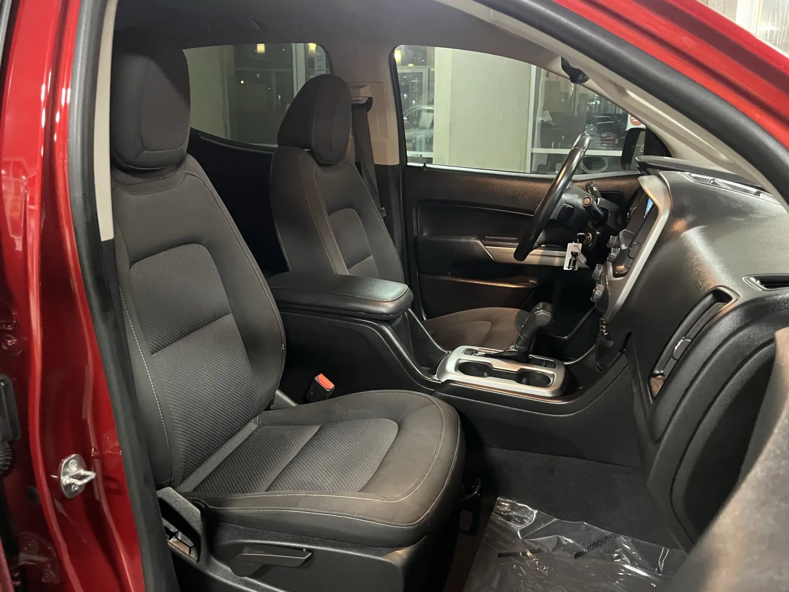 Chevrolet Colorado photo 23
