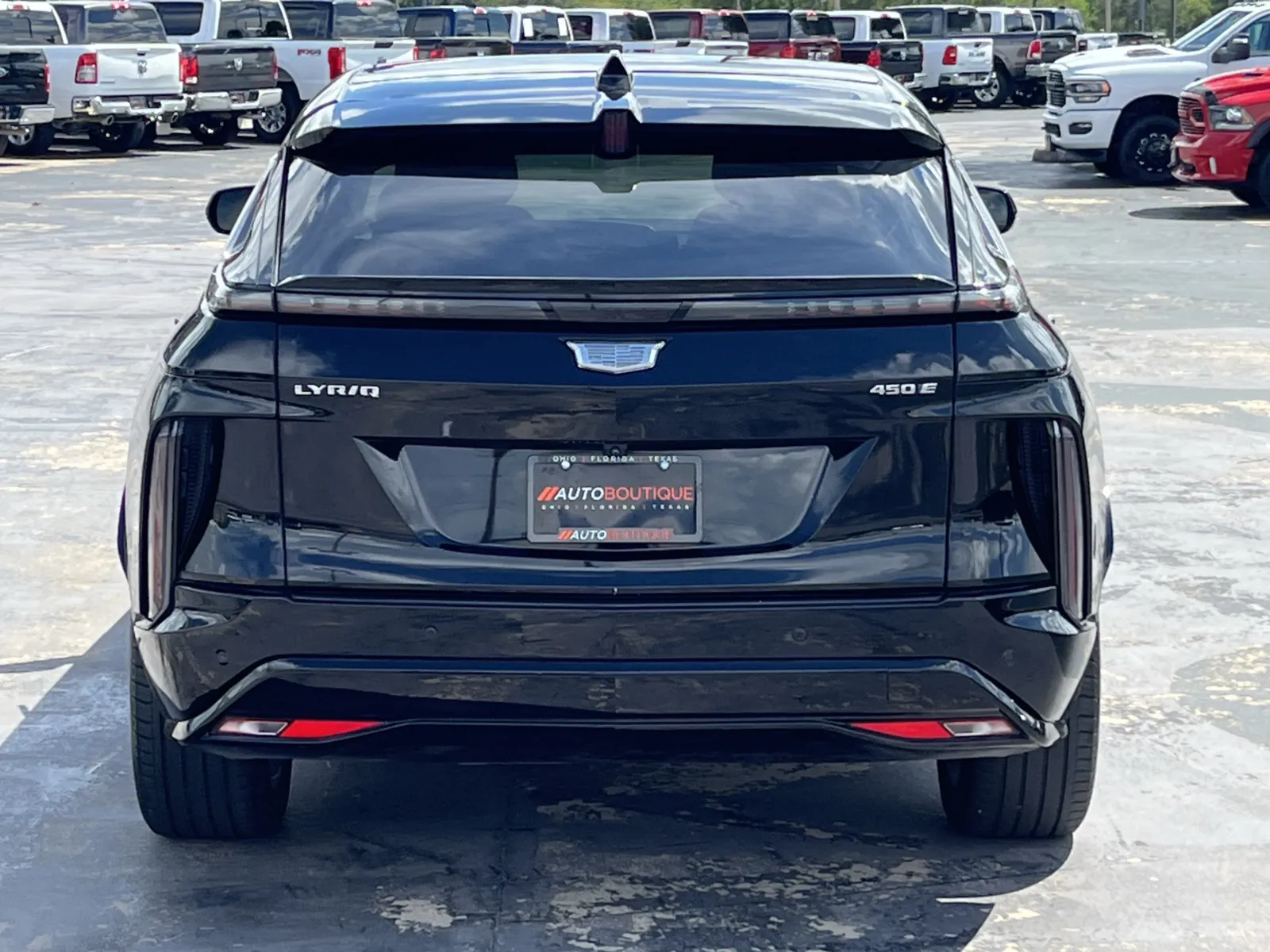 Cadillac Lyriq photo 8