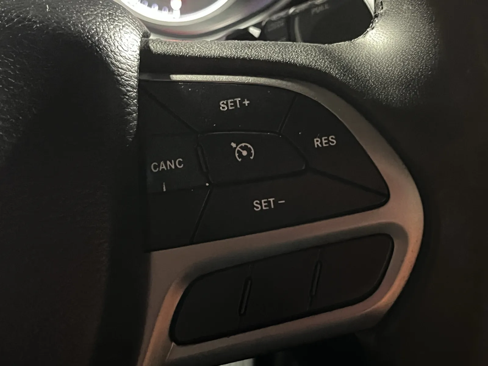 Jeep Cherokee photo 20