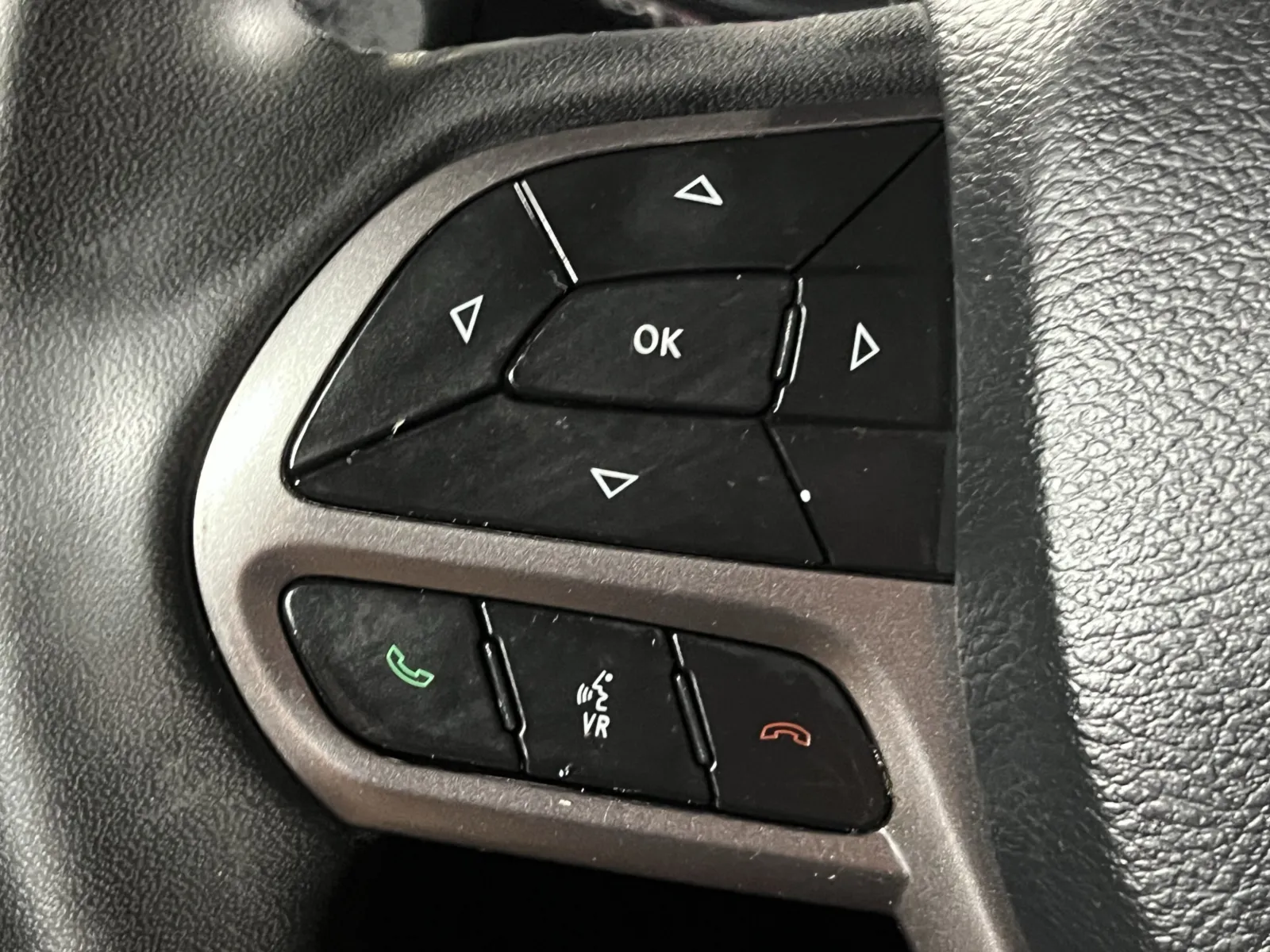 Jeep Cherokee photo 19
