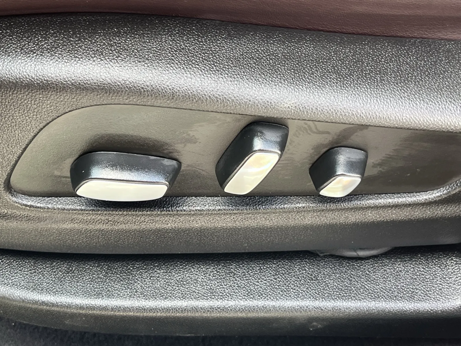 Cadillac XT6 photo 23