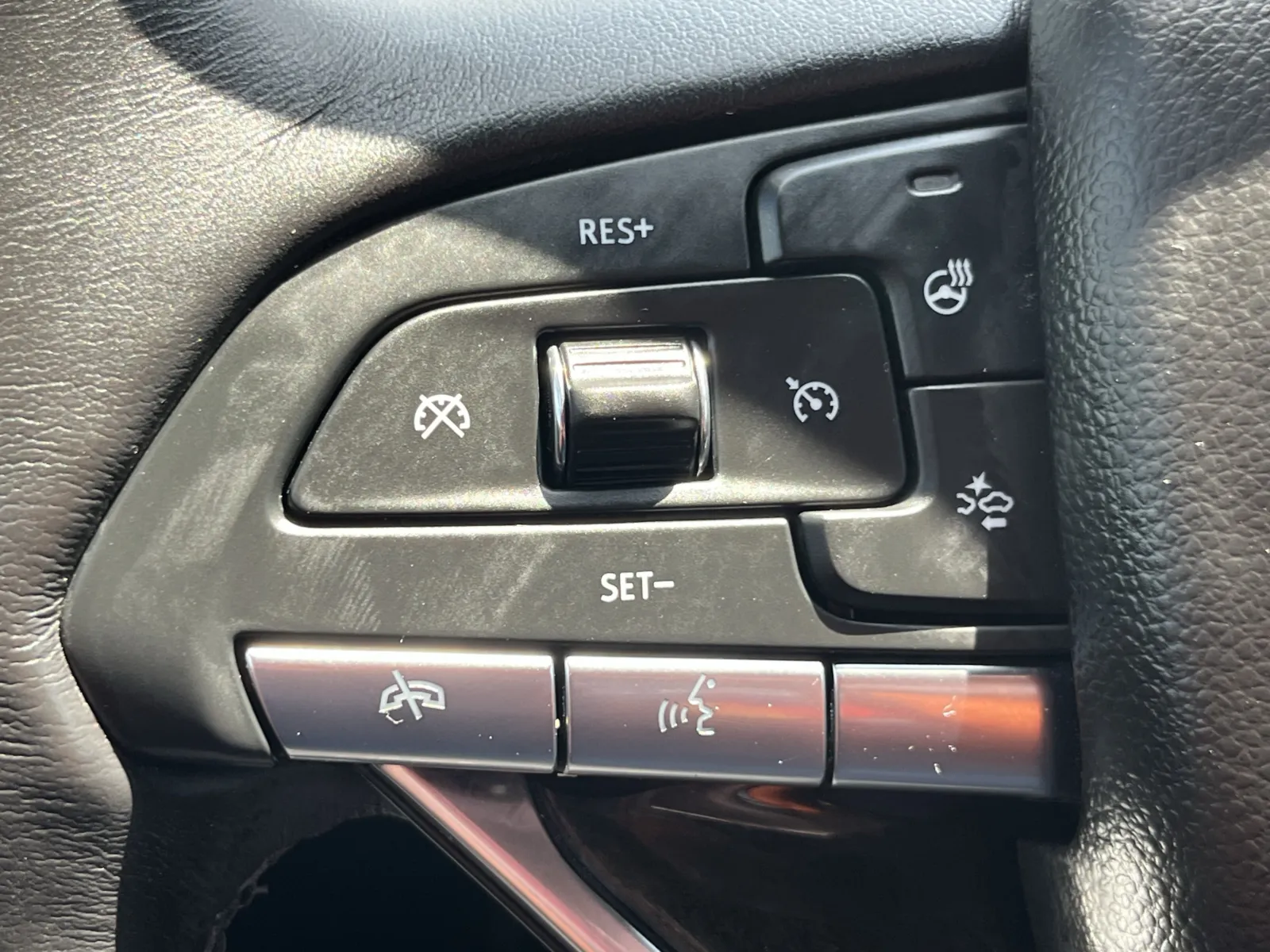 Cadillac XT6 photo 16