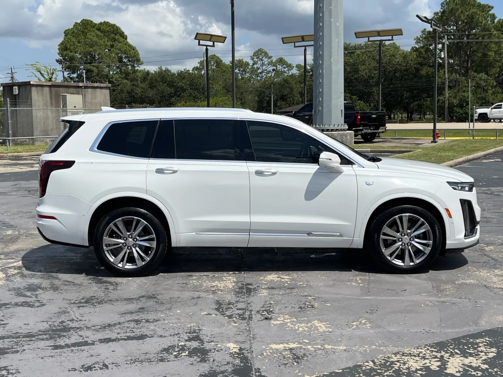 Cadillac XT6 photo 10