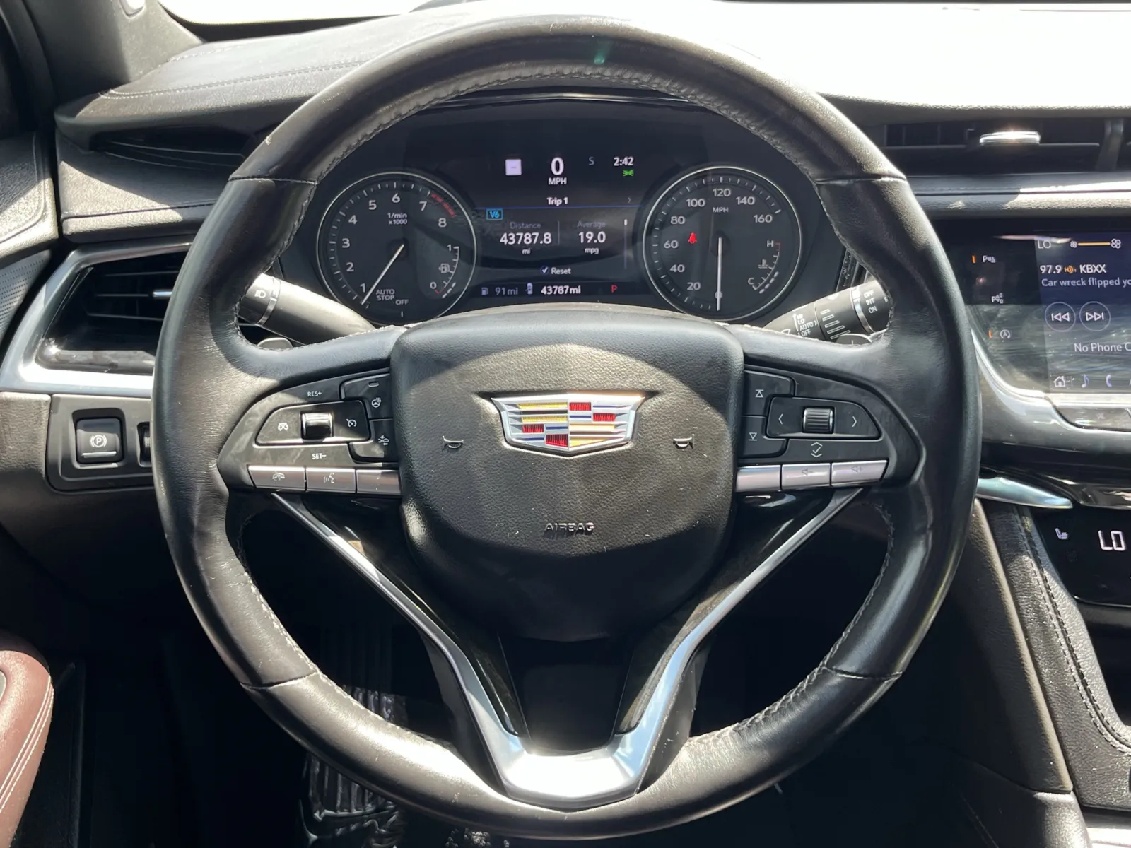 Cadillac XT6 photo 15