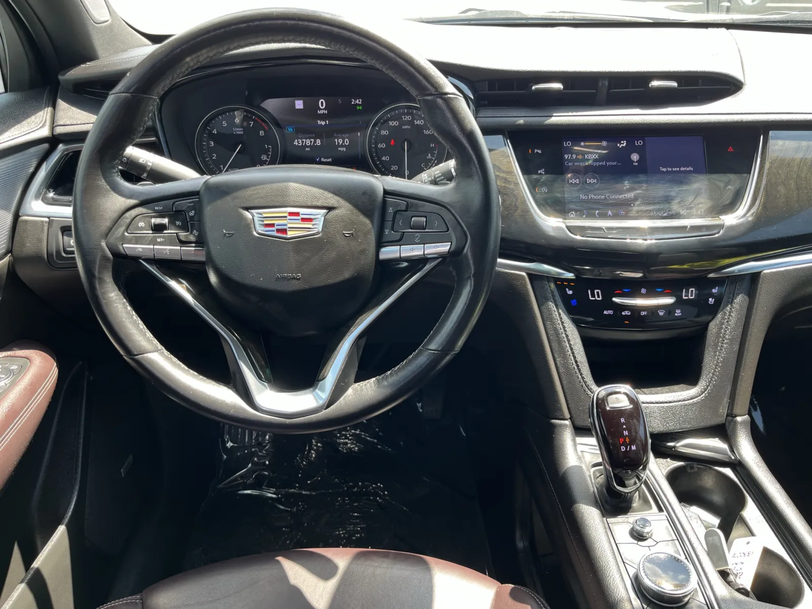 Cadillac XT6 photo 14