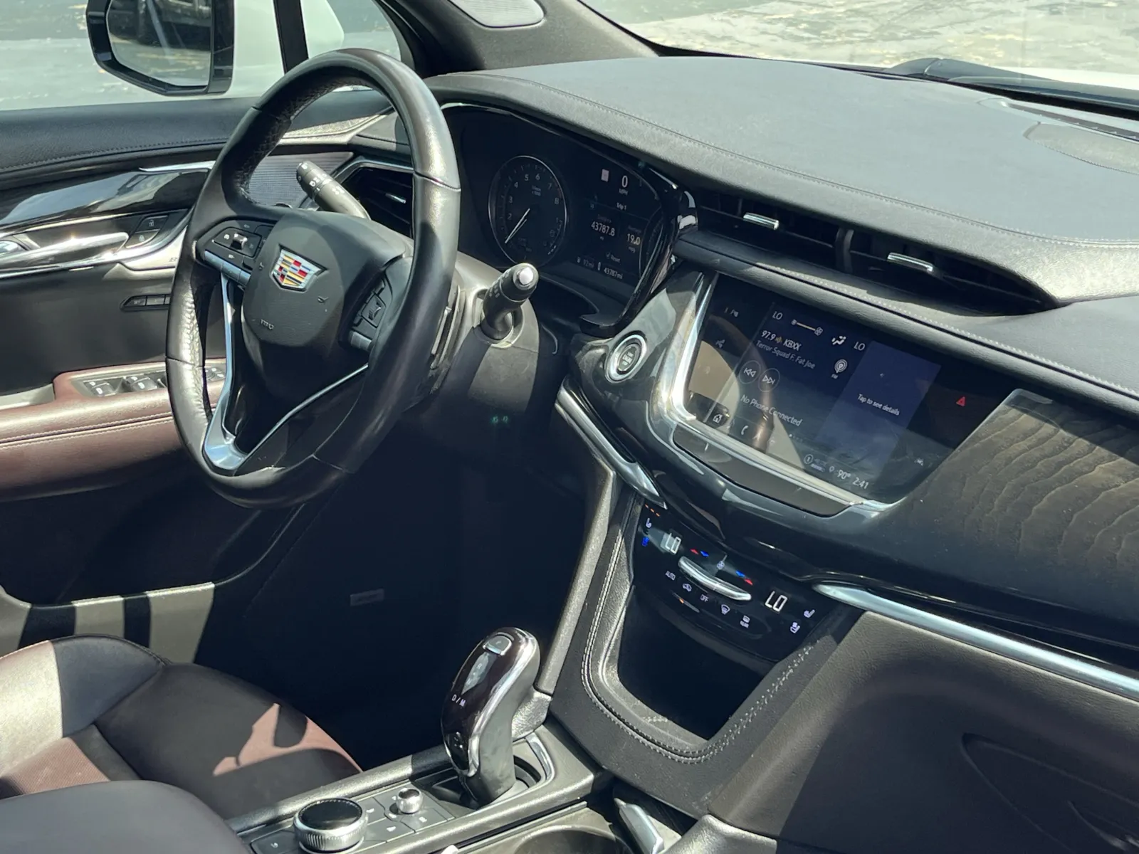 Cadillac XT6 photo 13