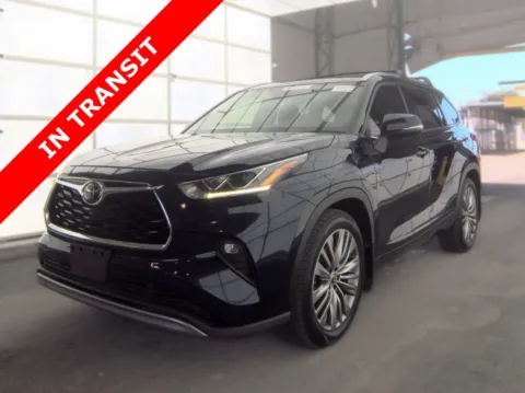 Blue 2020 Toyota Highlander Platinum for sale in Alvin, TX