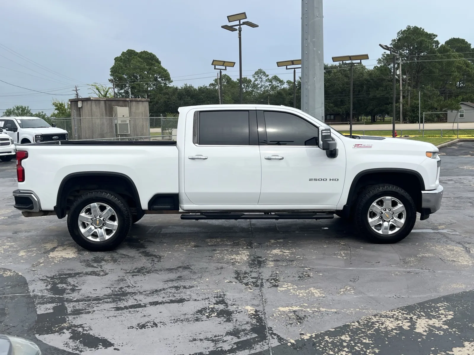 Chevrolet Silverado photo 10
